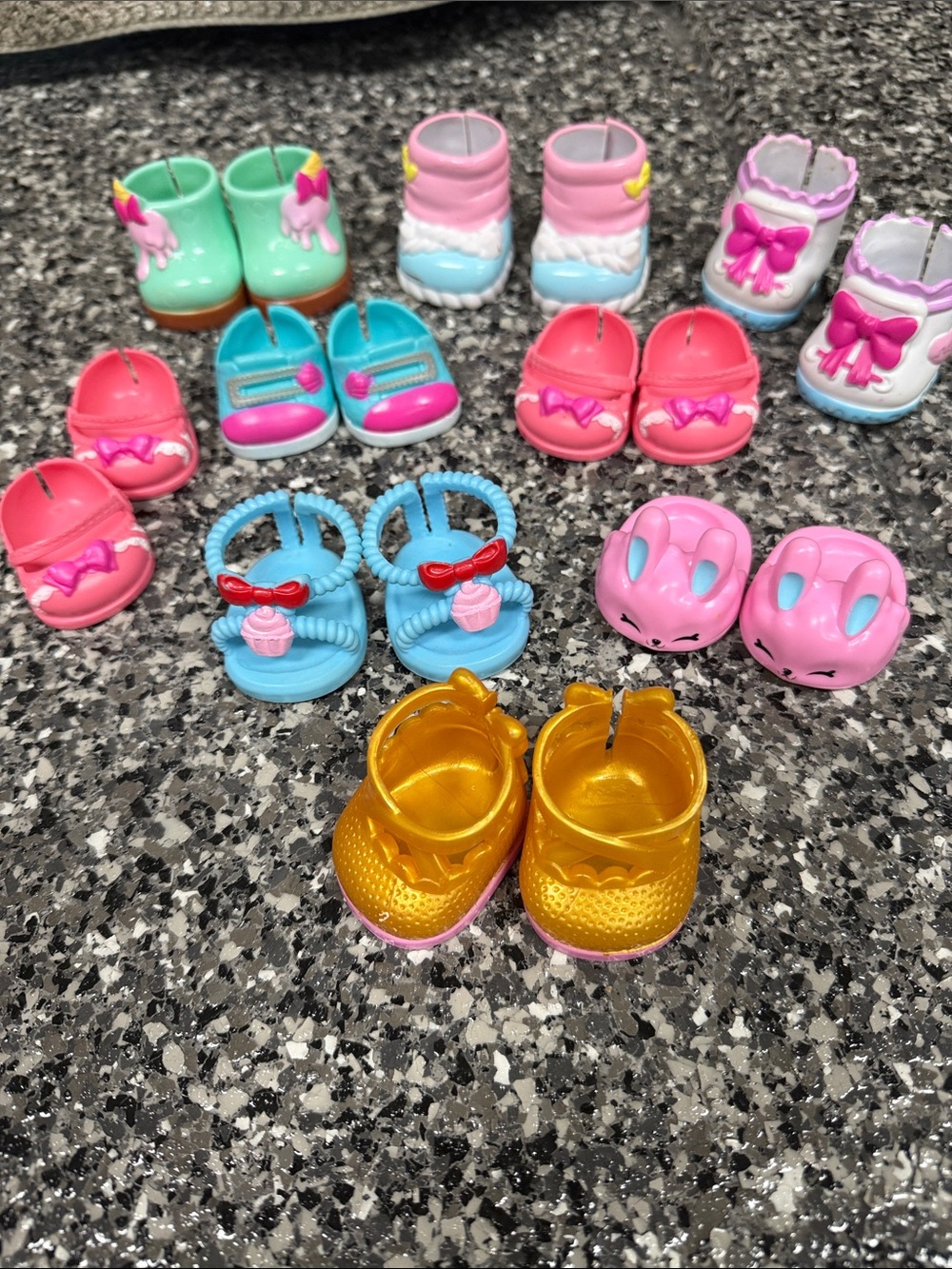 Shopkins Kindi Kids Snack Time Friends Doll Shoes & Boots Lot of 9 Sets of Shoes